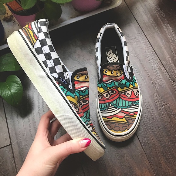 Vans Shoes - Awesome Vans checkered cheeseburger slip-ons